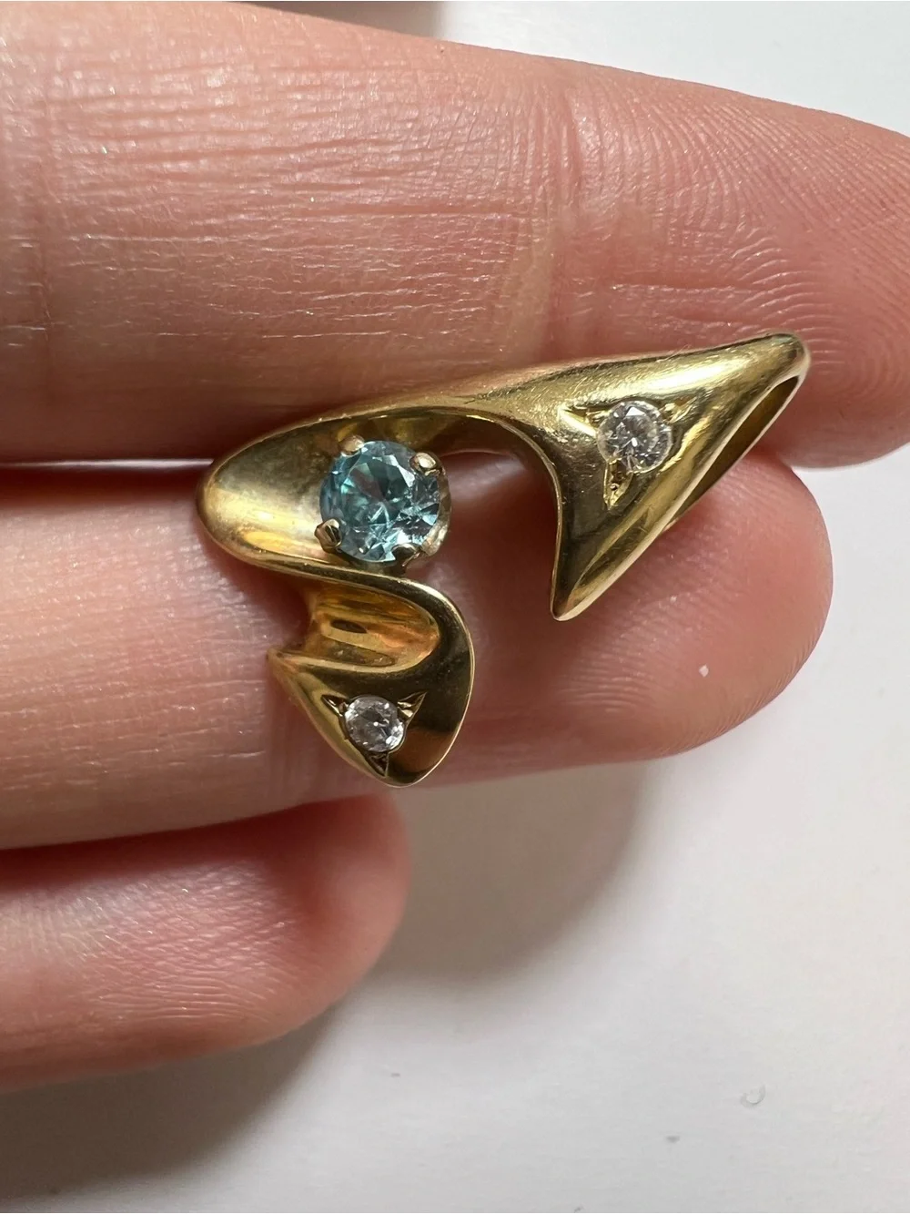 14K yellow gold pendant with genuine diamonds and blue aquamarine or topaz